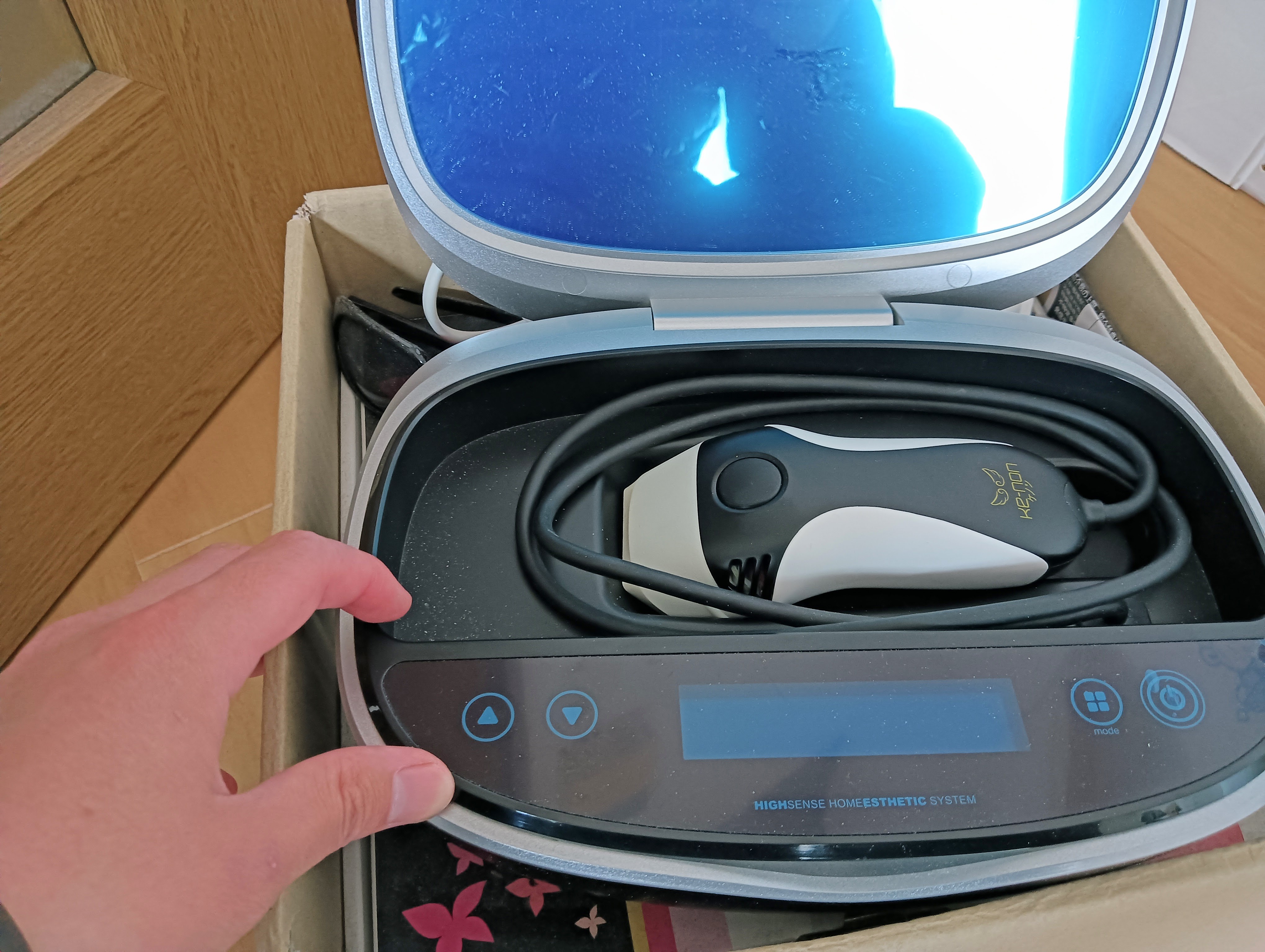 家庭用脱毛器「ケノン」